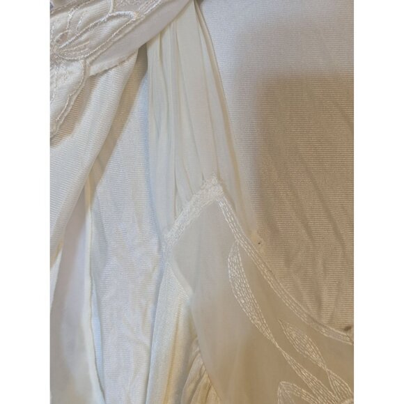 Vintage Vanity Fair Ivory Nightgown & Robe Set With Embroidered Sheer Details - - Picture 4 of 8